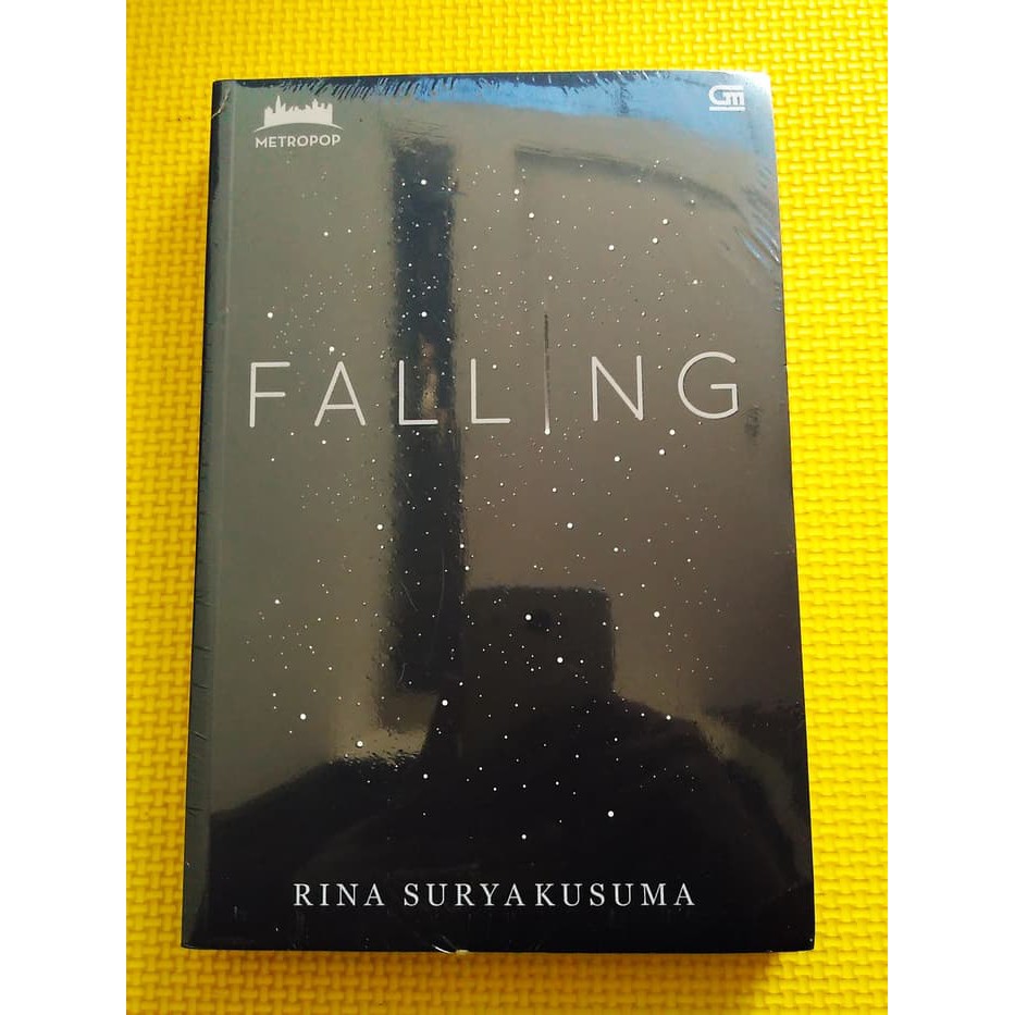 [SALE] Metropop: Falling oleh Rina Suryakusuma