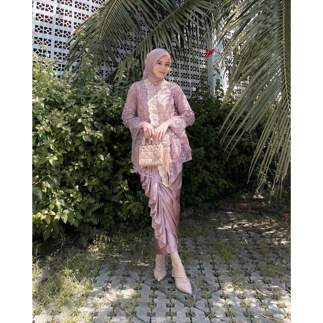 (SEWA KEBAYA WISUDA LAMARAN FULLSET) Zalina by Jaleela.id (Longsleeve/Tanktop) |*Baca Description Bo