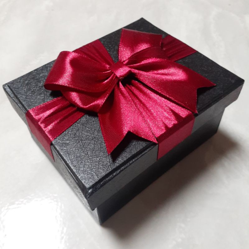 KOTAK KADO HITAM PITA MAROON SPESIAL HARDBOX GIFTBOX Bisa Reques Ukuran pilih warna