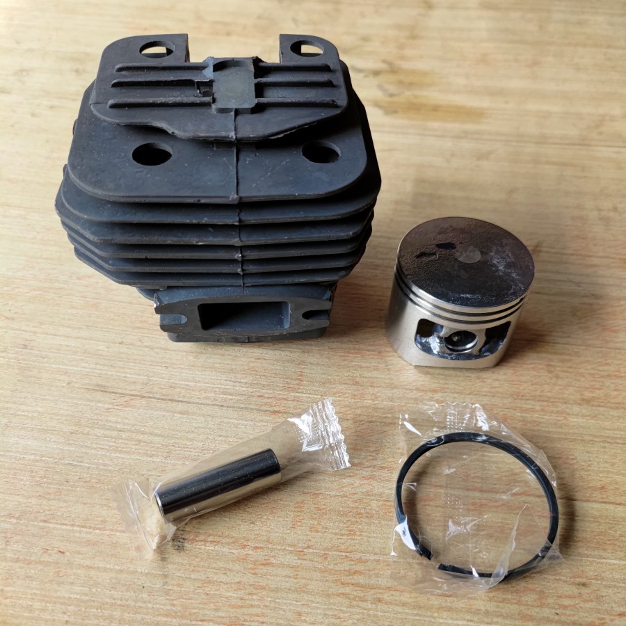 Cylinder Blok Komplit Mesin Chainsaw Pro Quip Tipe QC 7800X Original