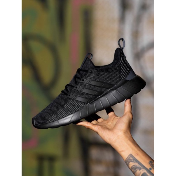 Adidas Questar Flow
