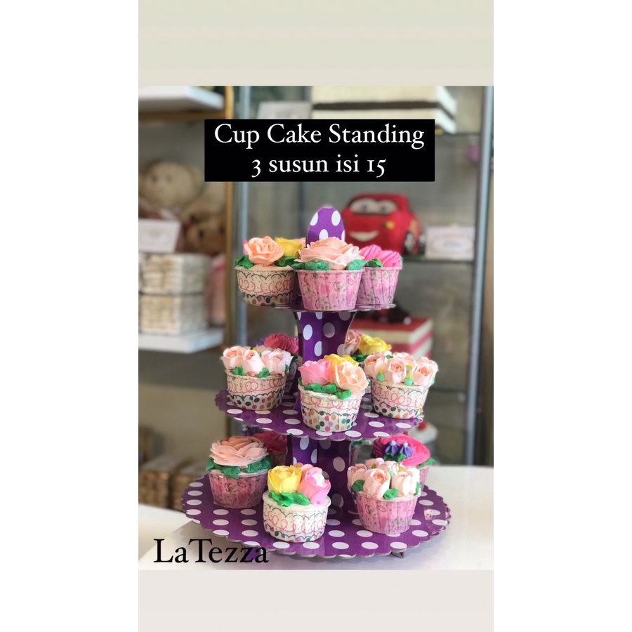 

Cup Cake Standing susun 3. Cup Cake Standing. cupcake. cakeultah.cakebirthday.boluultah.cake