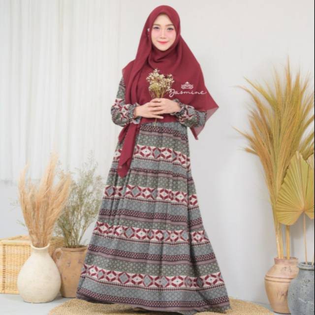 Valeria dress by jasmine