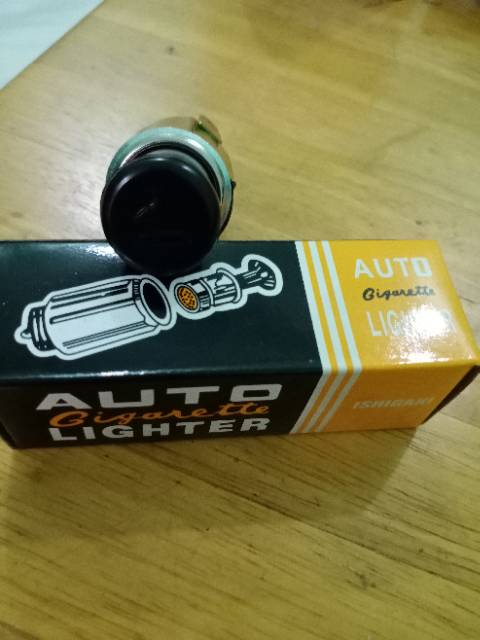 Auto cigarette lighter merek random