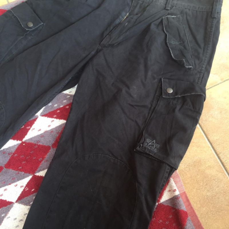 Celana Cargo Alpha Industries