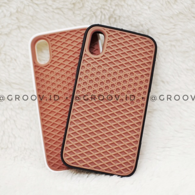 PROMO TERMURAH - Casing Case Unik Vans Waffle iPhone XS