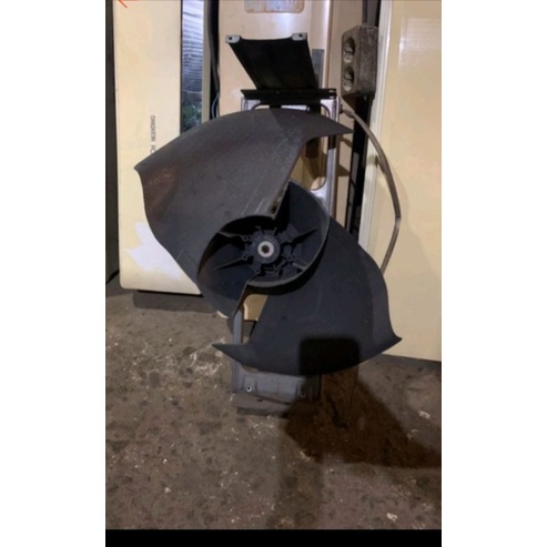 kipas angin bekas ac 2pk baling 2