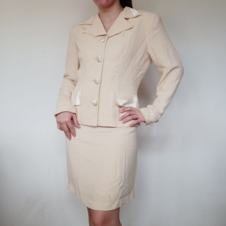 Set Blazer Beige & Rok Formal (Preloved)