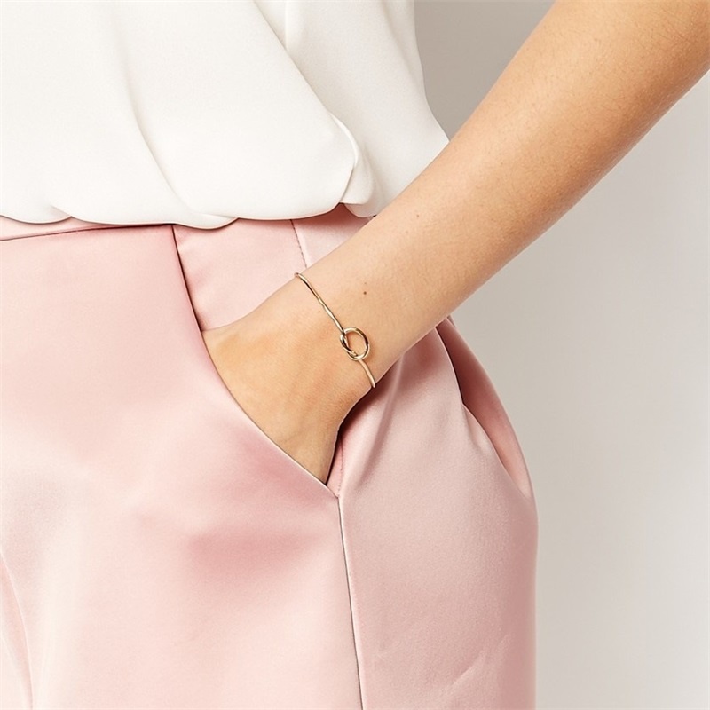 Gelang Model Terbuka Bahan Metal Warna Pink Gold Silver Hitam Gaya Eropa Amerika