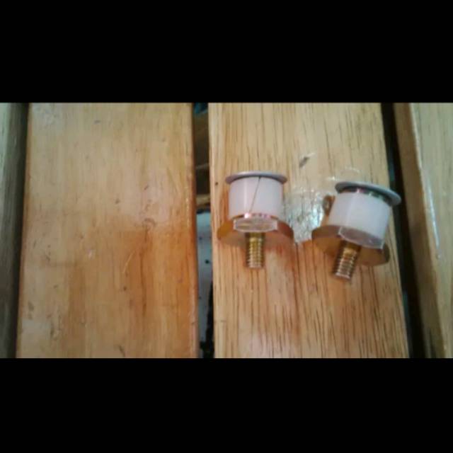 Baut tahanan pintu belakang taft feroza 1pc