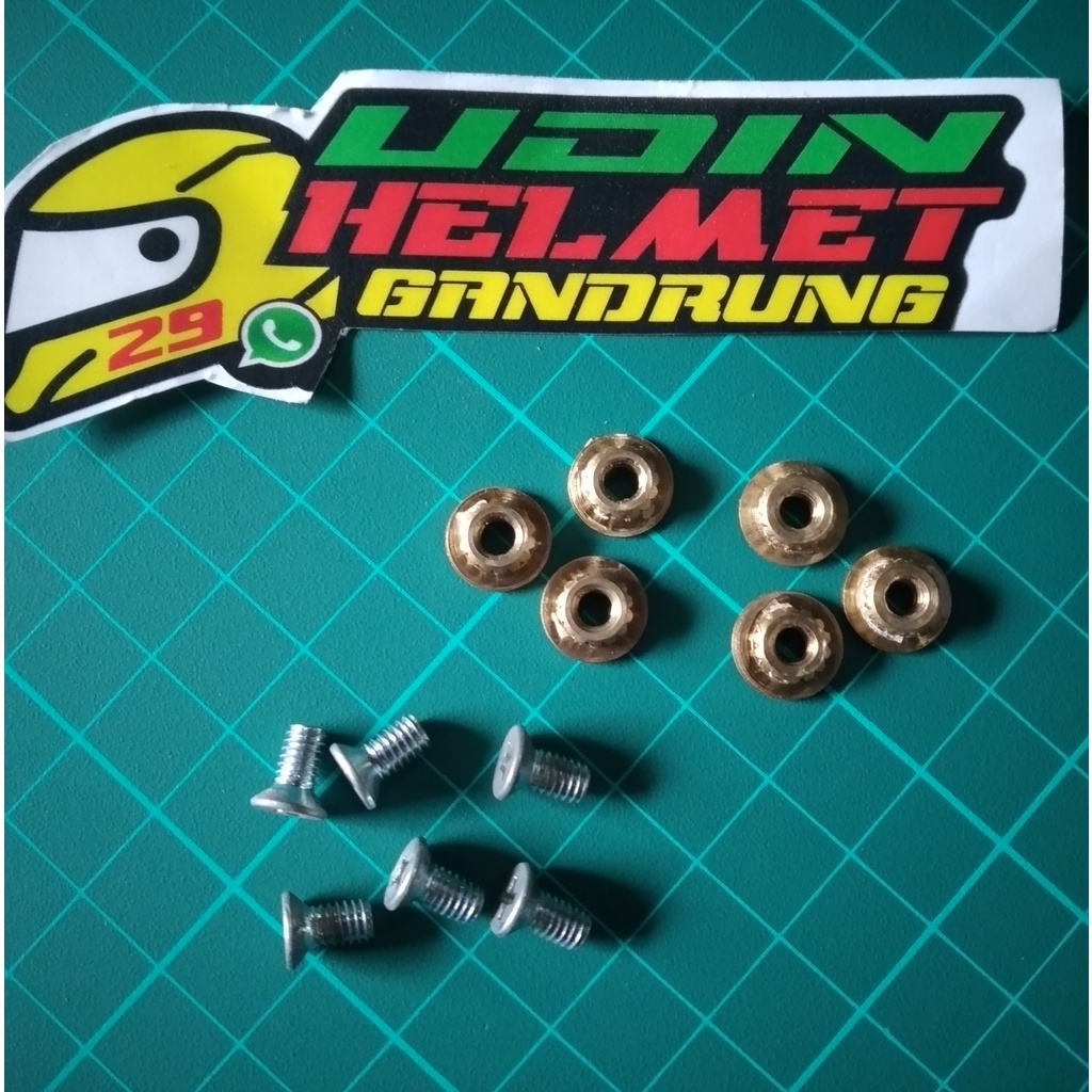 Mur Knuring Helm Kyt VR1 Original