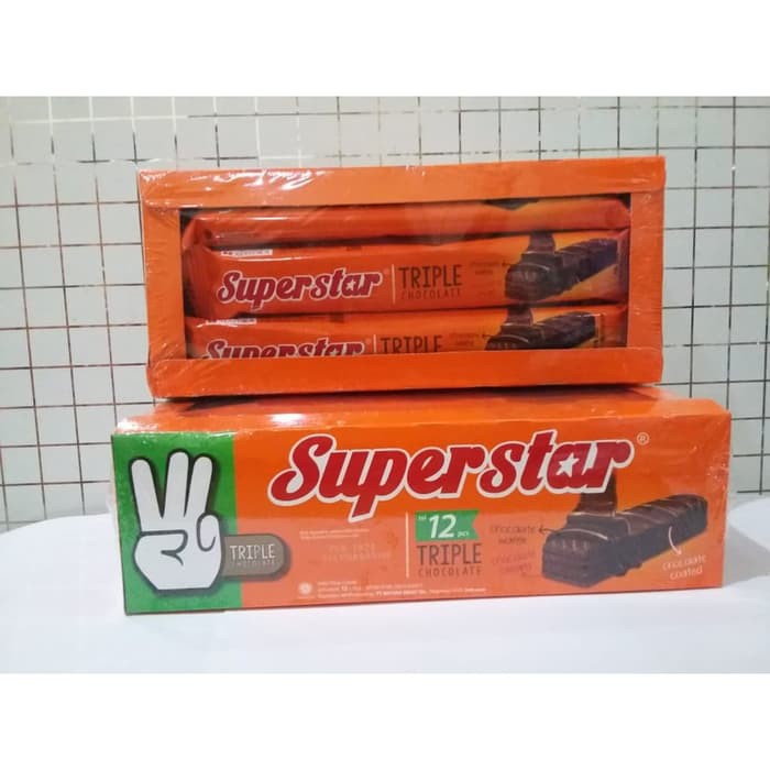 

Wafer Superstar Triple Chocolate 1 Dus 270gr @18gr isi 12 pcs