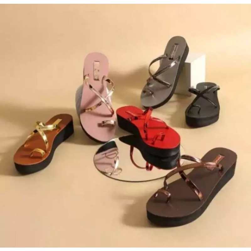 Sandal wedges terbaru 2021/sandal wanita terbaru 2021