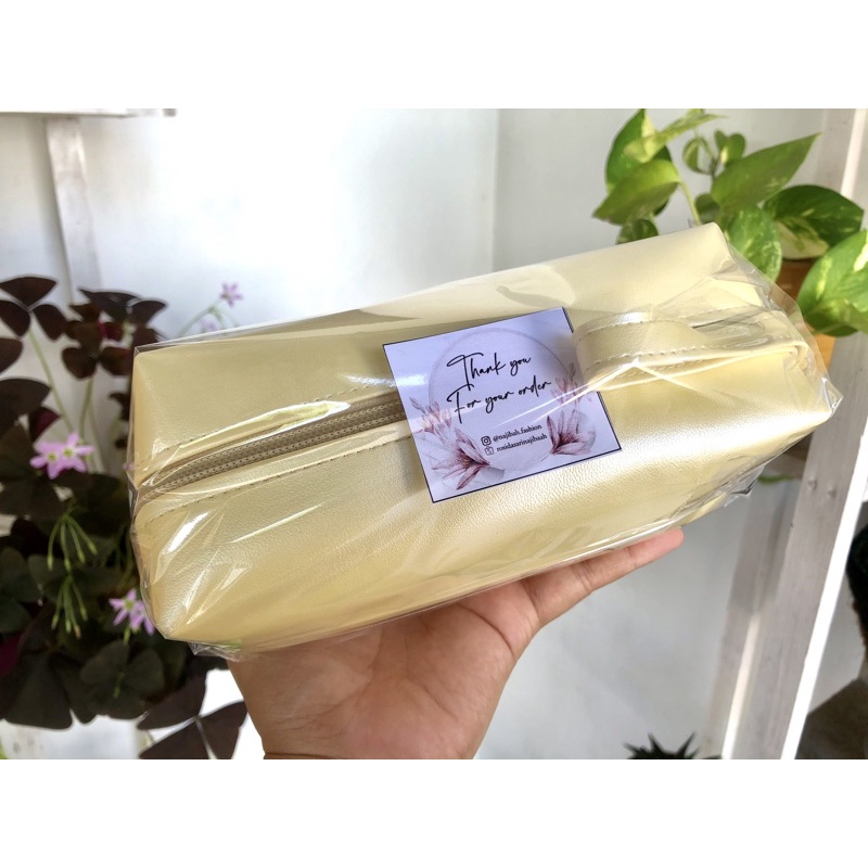 pouch kosmetik kulit buaya sintetis