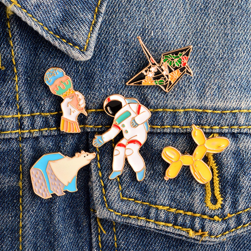 EL Pin Bros Desain Kartun Beruang