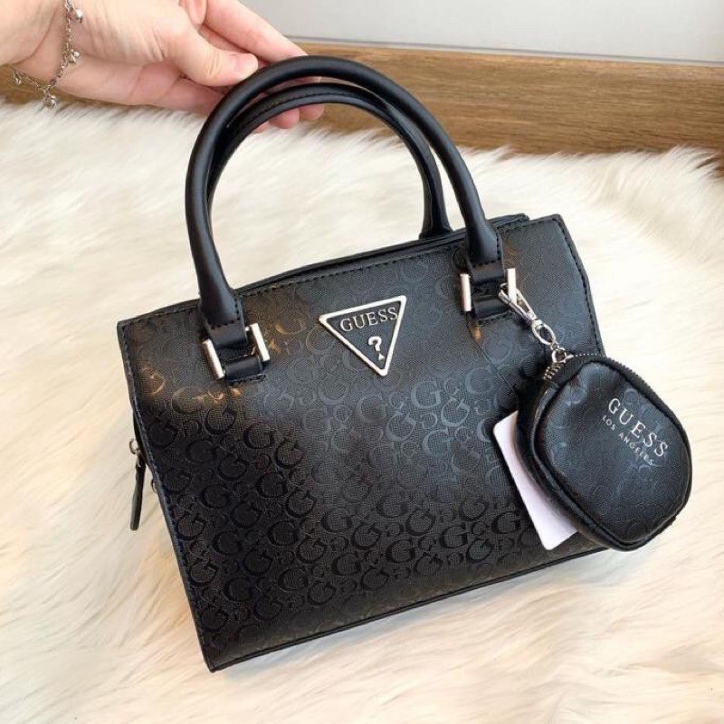 TAS GUESS ORIGINAL HITAM DAN GOLD