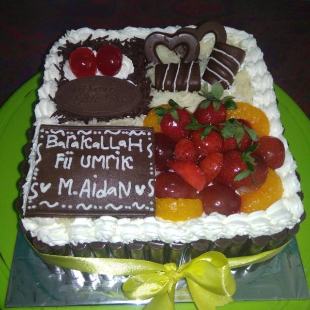 

Kue Ultah Blackforest (Lapis Coklat/Selai didalam) / Kue Ulang Tahun / Kue Ultah