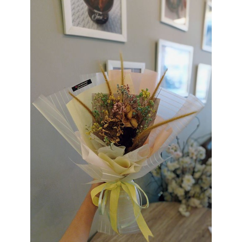 Bunga artificial / Buket bunga / Hand bouquet