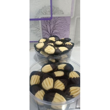 

Cookies milk Chocolate