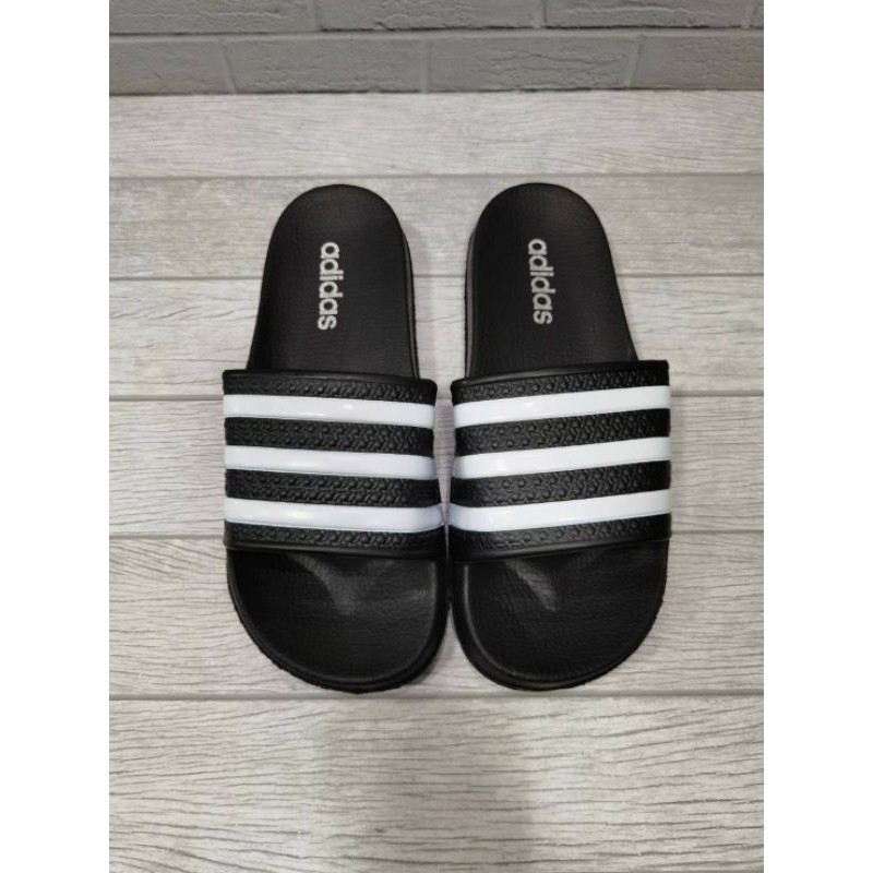 Sendal Slide adidas adilette hitam putih