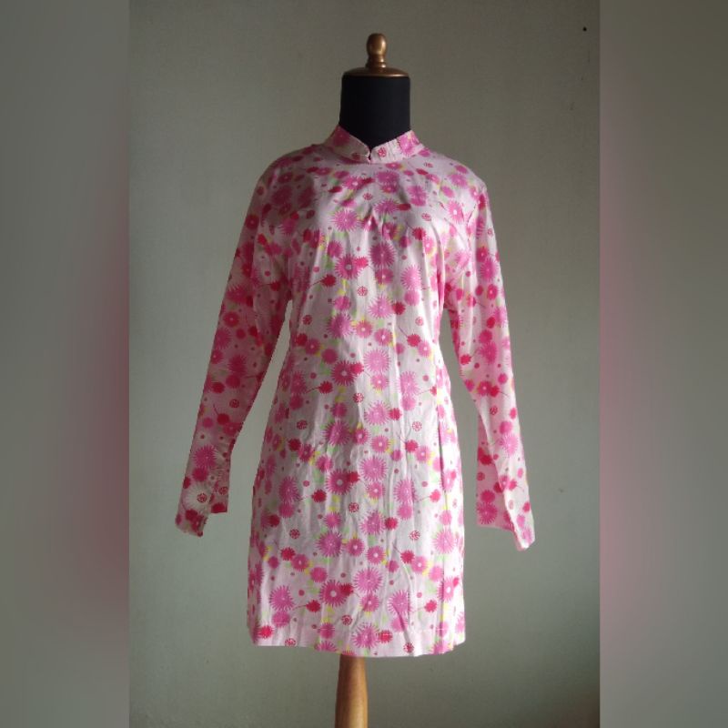 Tunik motif bunga sleting full katun