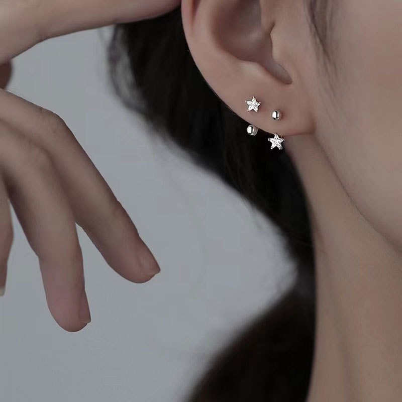 Anting Tusuk Gantung Wanita Desain Bintang Hias Berlian Imitasi Gaya Korea / Simple / Elegan / Minimalis Untuk Pesta