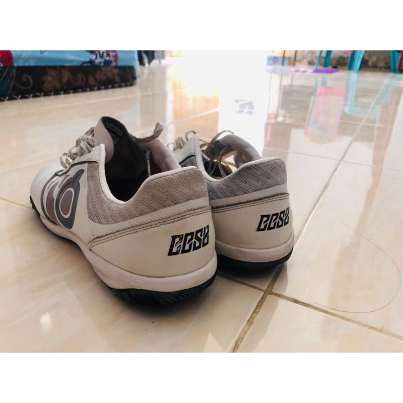 SEPATU ORTUSEIGHT JAGOSALA MARVELOUS BBS 2