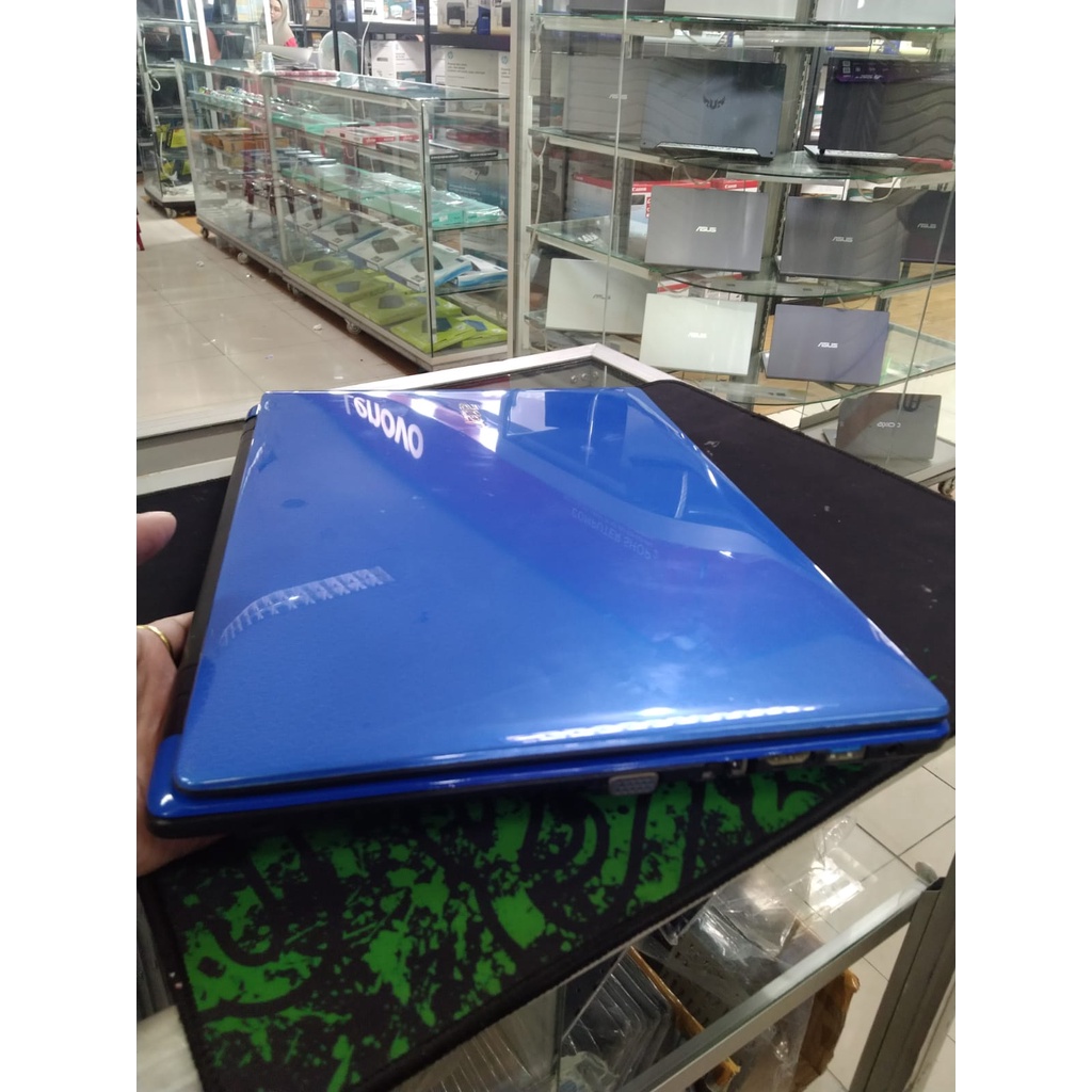 Laptop Leptop Gaming Progammer  Proccesor SECOND SEKEN  DESAIN Ram 8gb VGA NVIDIA 2GB   Like New