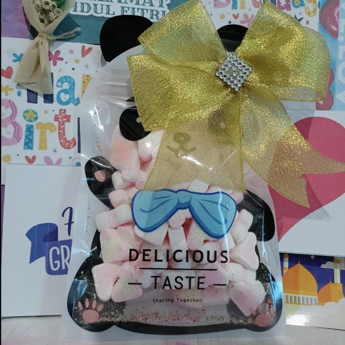 

KADO- KUE SNACK LEBARAN HAMPERS SWEET MARSHMELLOW + PITA + KASRTU UCAPAN