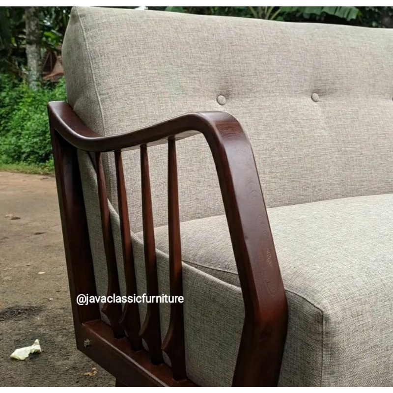 KURSI SOFA RUANG TAMU JENGKI 3 SEATER BANGKU TV SOPA SANTAI JOK BUSA EMPUK SCANDINAVIA VINTAGE KAIN BLUDRU BERKUALITAS BAHAN RANGKA KAYU JATI TUA TPK PRODUKSI JEPARA-3