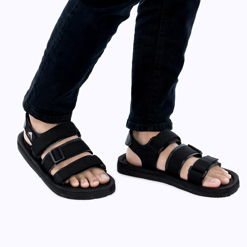 Real pict! Justin Sandal Jalan Wanita JH 44 Hitam Low Price