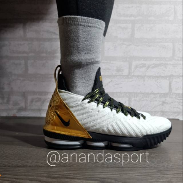 lebron white gold