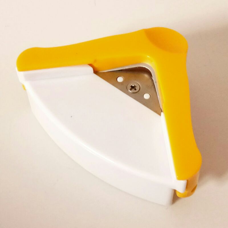 CORNER PUNCH