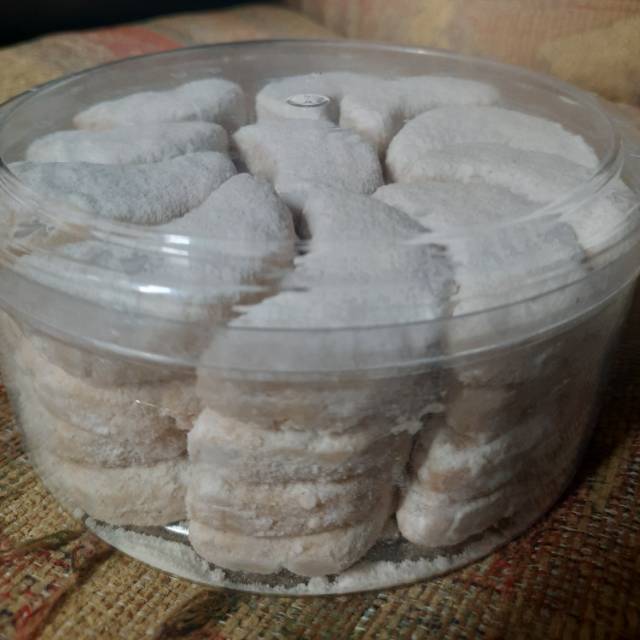 

Kue putri salju
