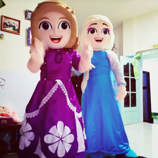 Kostum Badut Shopia & Elsa