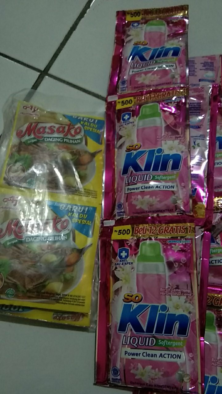 Soklin Cair Liquid @500 Isi 12