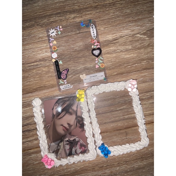 (DAPAT 2 WAJIB BACA DESC) TOPLOADER CREAM DECO POLCOS PHOTOCARD PC HOLDER