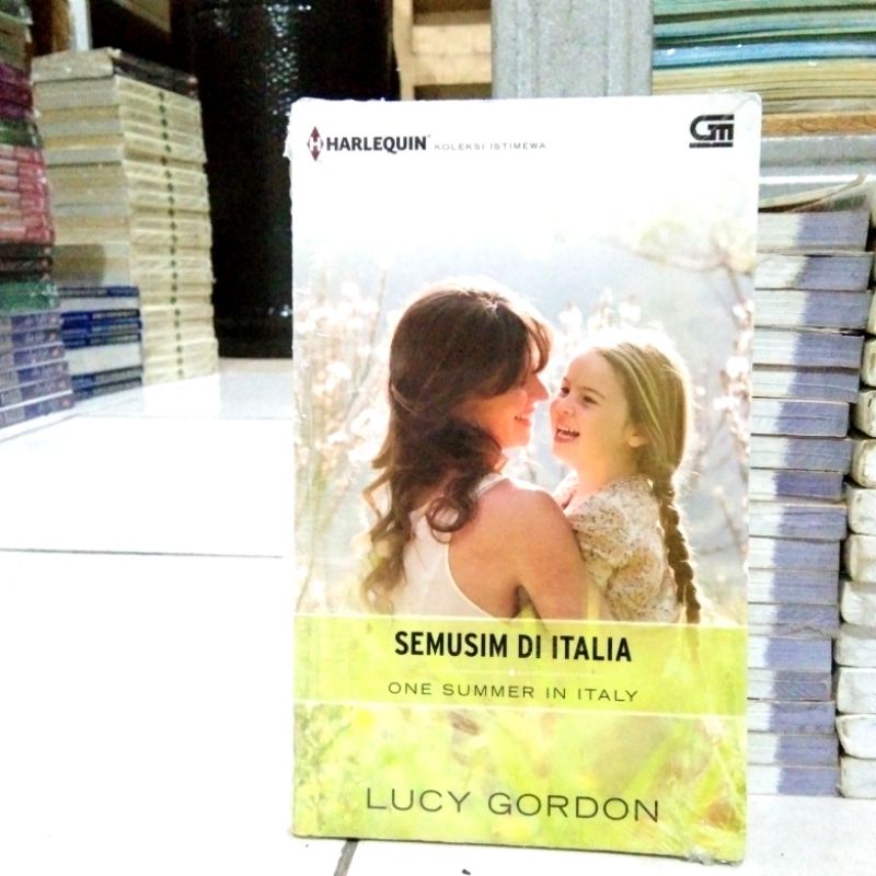 OBRAL SUPER MURAH BUKU NOVEL TERJEMAHAN HARLEQUIN - HERLEQUIN / NOVEL DEWASA / NOVEL REMAJA / ORIGINAL #26D-Semusim di italia