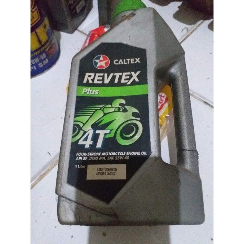 OLI MESIN CALTEX REVTEX PLUS 4T SAE 25W-40 API SF 1LITER