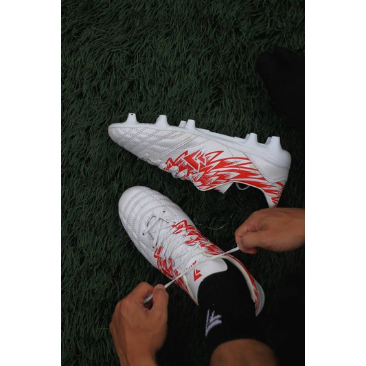 sepatu sepak bola sevspo garuda white and red