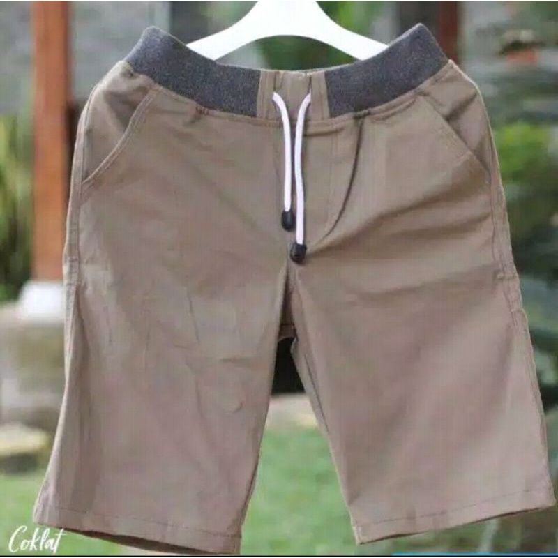 CELANA CHINOS PENDEK KUALITAS DISTRO