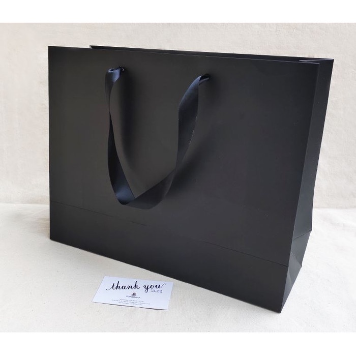 

[PROMO] Premium Paperbag JUMBO/Kantong kado uk. P45 x L15 x T35 cm - Hitam TERMURAH