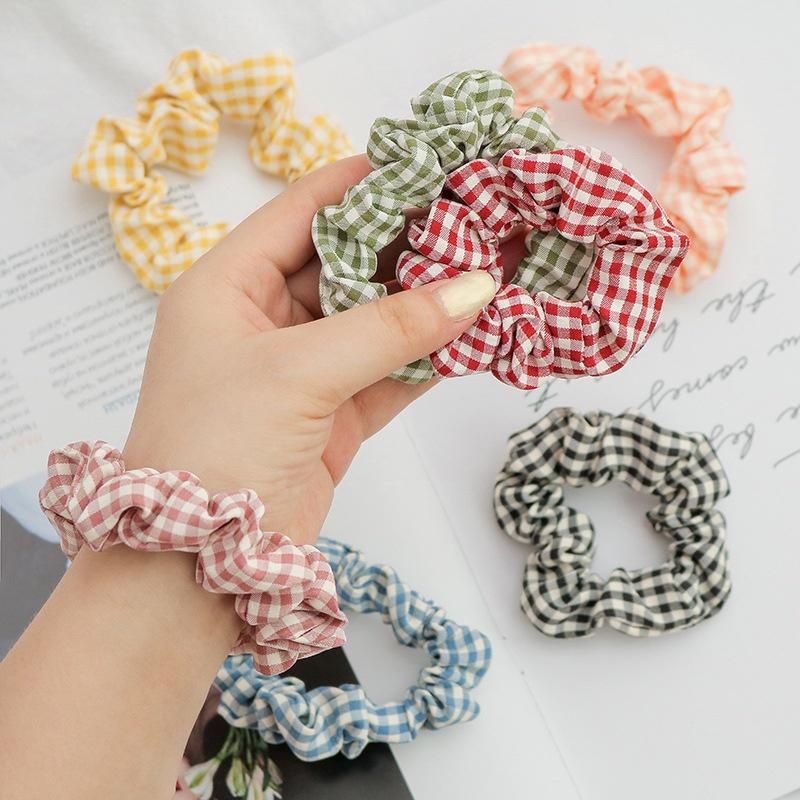 Scrunchie Korea Import Motif Kotak / Ikat Rambut Karet Kuncir Rambut Kotak