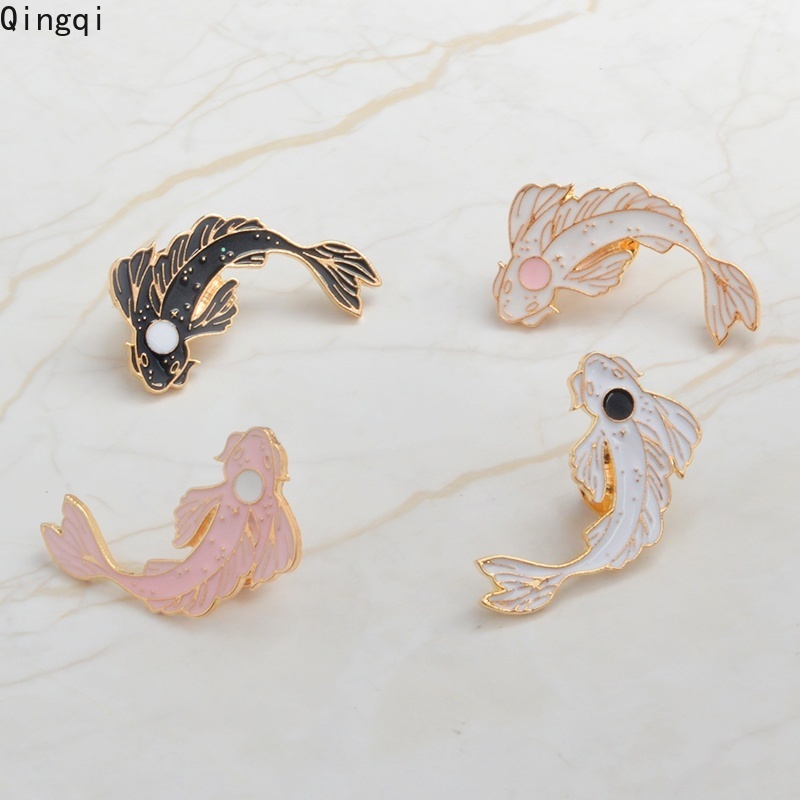 Bros Pin Enamel Bentuk Ikan Koi Yin Yang 4 Gaya Untuk Koleksi