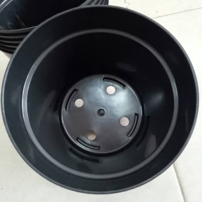 Pot Plastik Hitam 18cm Pot bunga 18cm