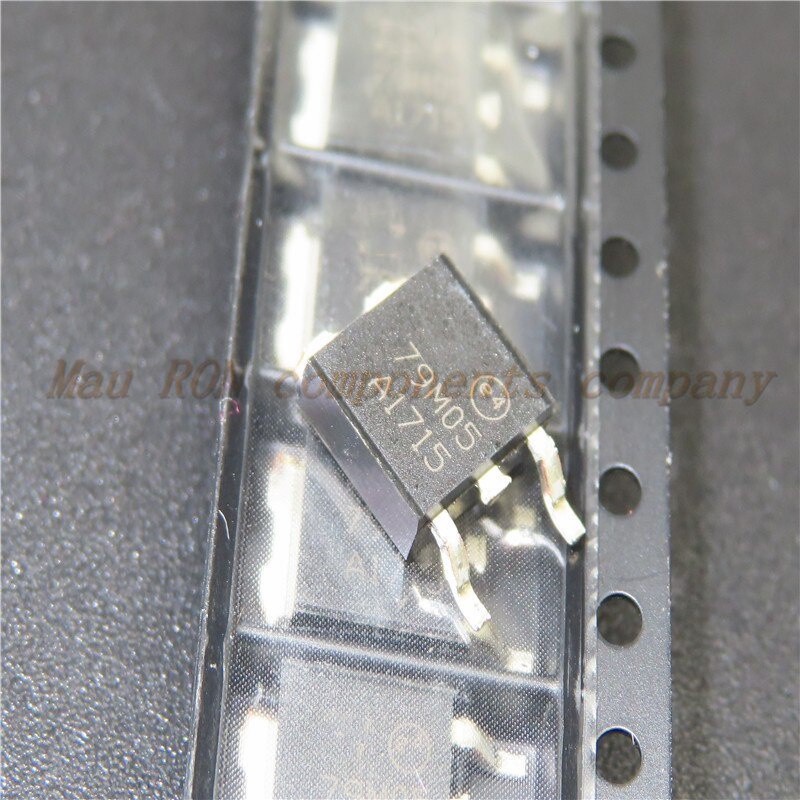 10pcs / LOT MC79M05CDT to252 7905 79M05 Chip regulator Tegangan 5V TO-252