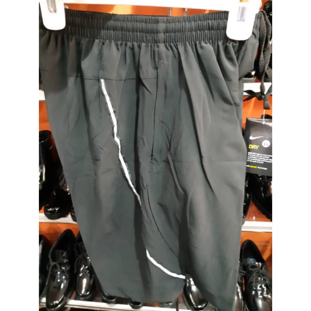 CELANA PENDEK SEPEDA NYALA SKOTLET BAHAN PREMIUM