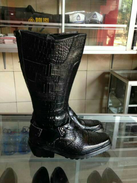 SEPATU TUNGGANG GESPER KULIT ASLI MOTIF BUAYA SERI 01 SEPATU TUNGGANG LANTAS SEPATU TUNGGANG POLANTAS SEPATU TUNGGANG DISHUB