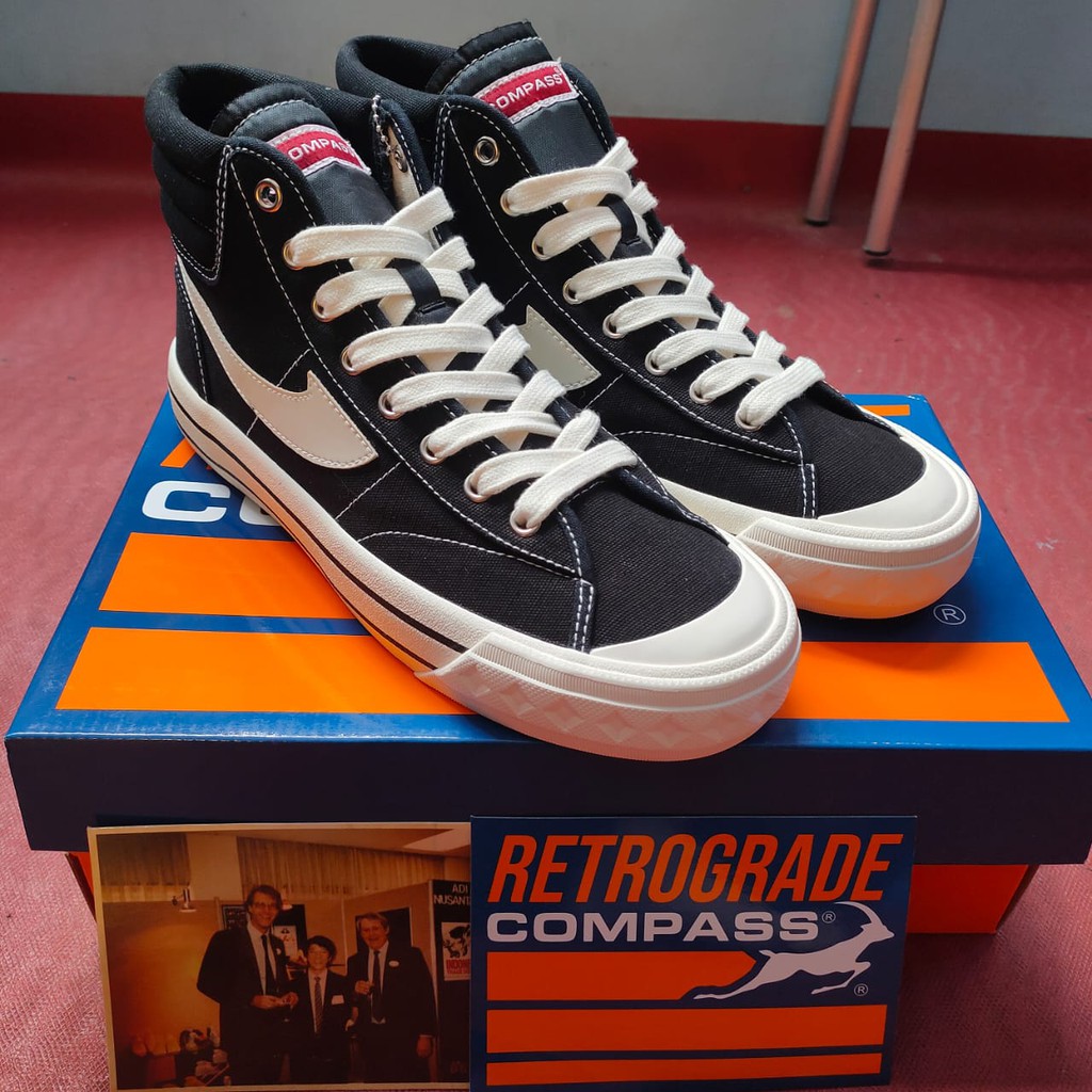 Sepatu Compass Retrograde High Black White