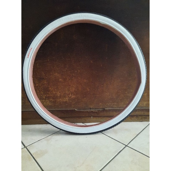 Ban luar sepeda ukuran 26 x 1.75 hitam putih